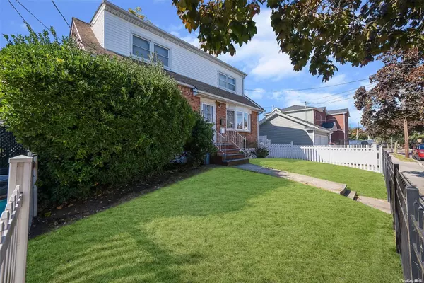 Springfield Gardens, NY 11413,Address not disclosed