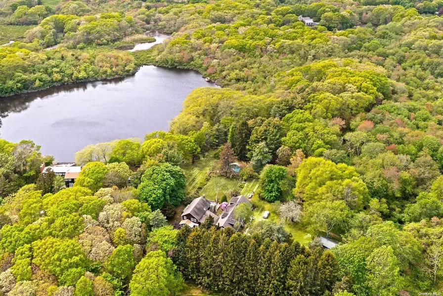 61 Lower 7 Ponds RD, Water Mill, NY 11976