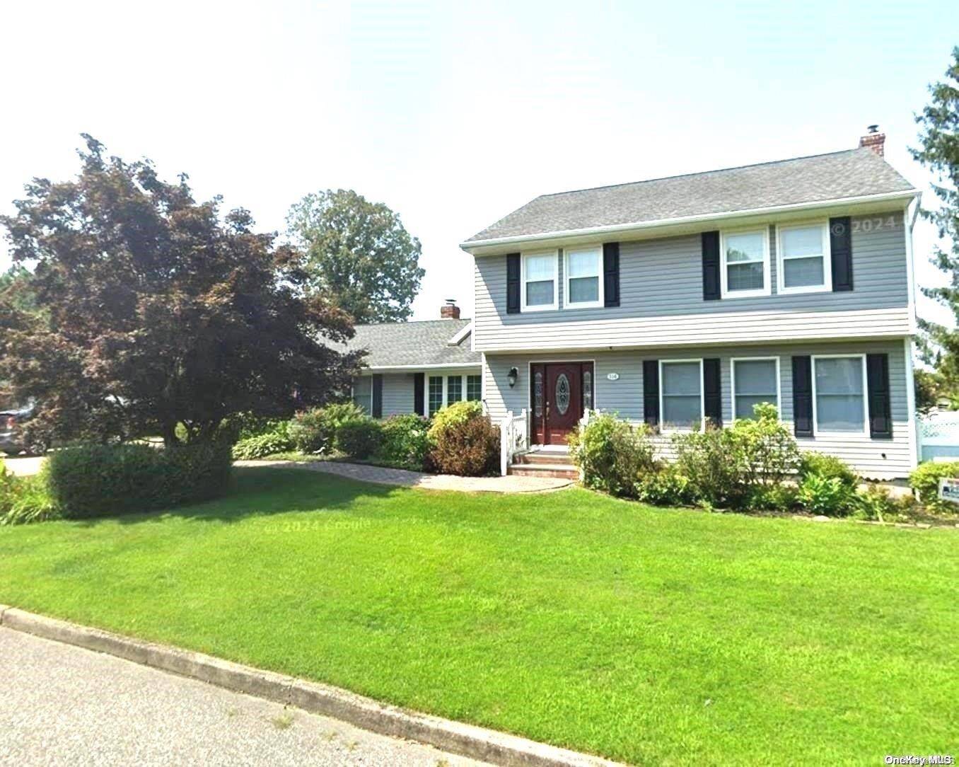 316 Parkside AVE, Miller Place, NY 11764