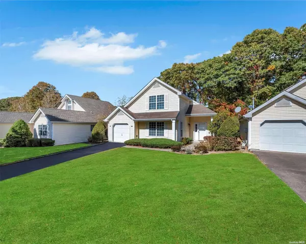 Middle Island, NY 11953,17 Saddlebrook CT