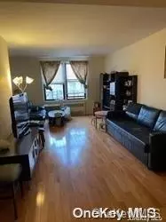 Flushing, NY 11354,140-33 34 AVE #4C