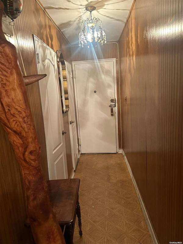 65-65 Wetherole ST #3K, Rego Park, NY 11374
