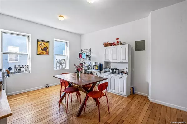 Astoria, NY 11103,30-65 36th ST