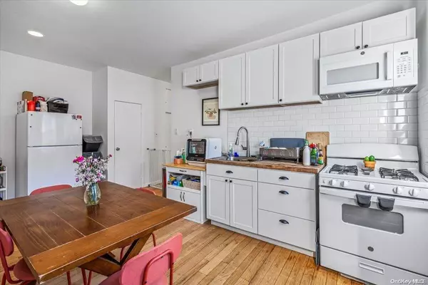 Astoria, NY 11103,30-65 36th ST