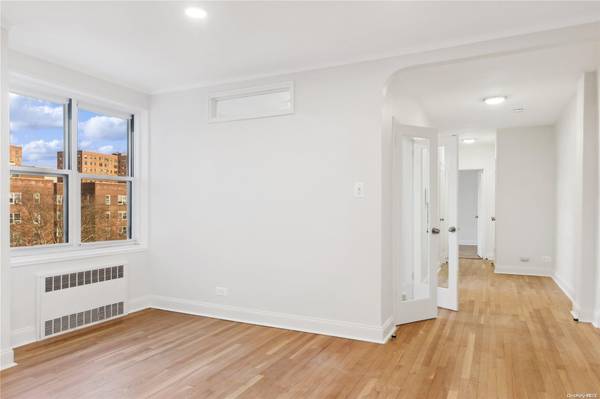 64-11 99th ST #516, Rego Park, NY 11374