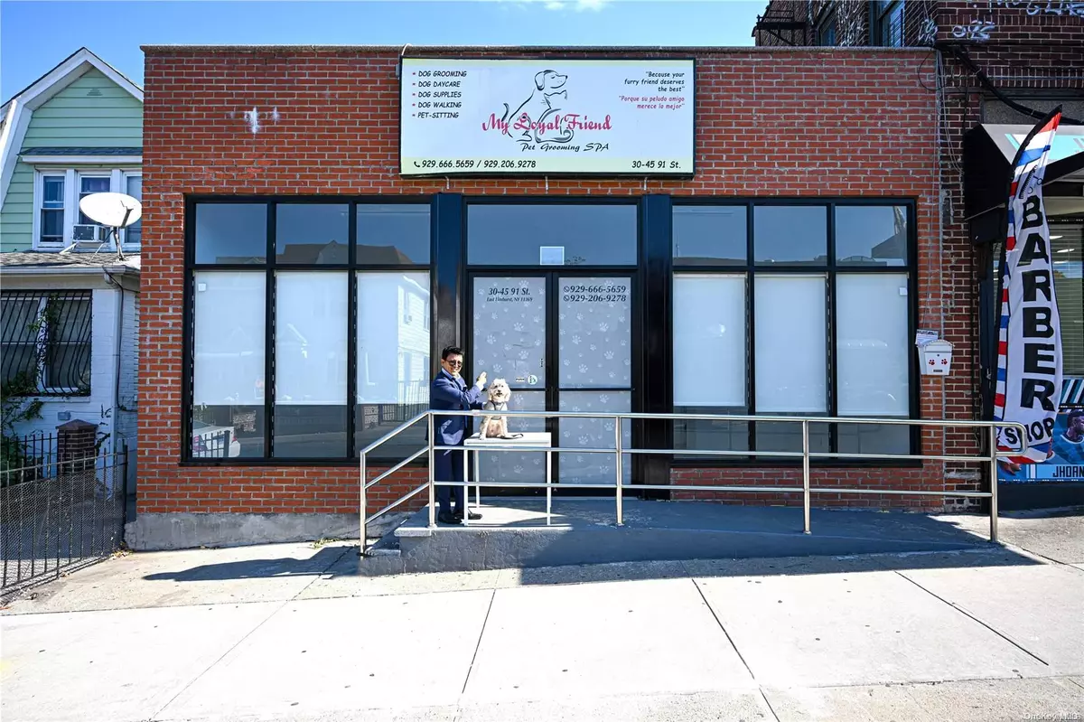 East Elmhurst, NY 11369,91-01 31 AVE