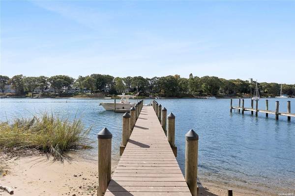 Southold, NY 11971,1750 Hobart RD