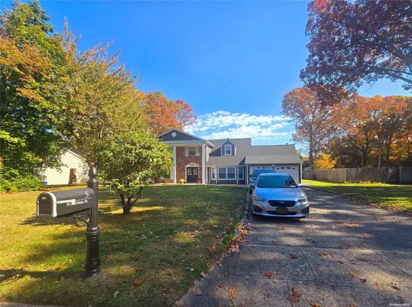 Coram, NY 11727,5 Scudders PL