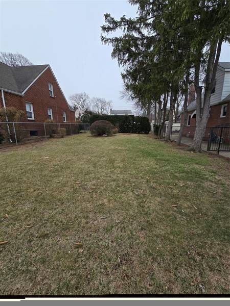 235 ST, Cambria Heights, NY 11411