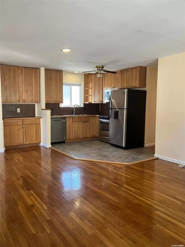 Deer Park, NY 11729,18 W 22nd ST