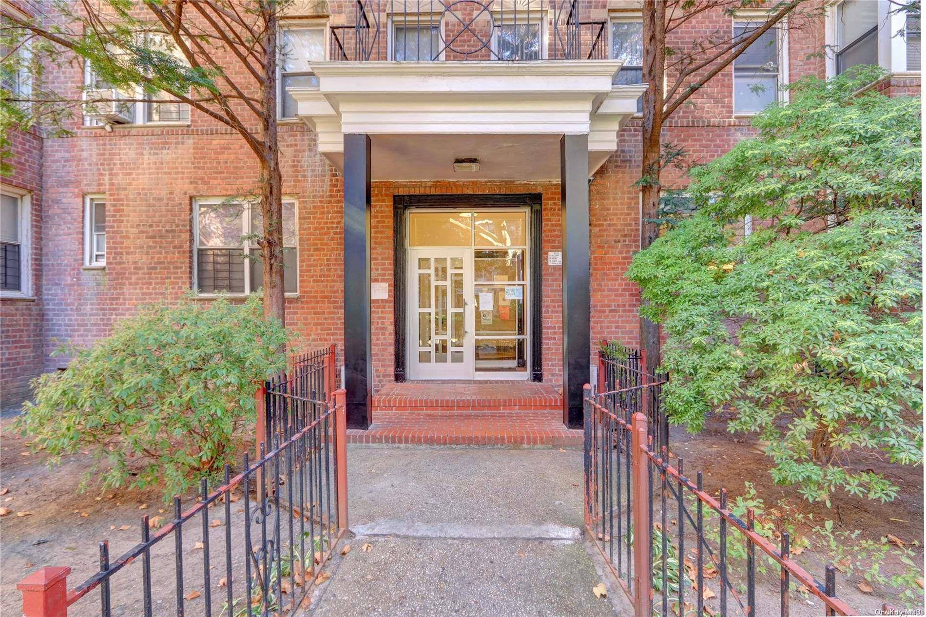 Brooklyn, NY 11210,3320 Avenue H #6P