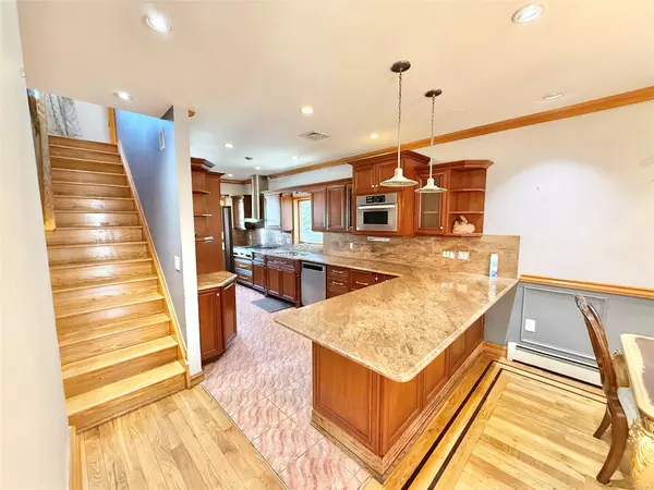 Laurelton, NY 11413,229-09 137th AVE