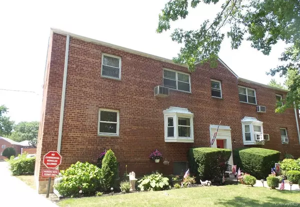 Howard Beach, NY 11414,155-40 84 ST #1
