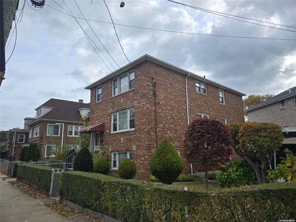 3234 Middletown RD, Bronx, NY 10465