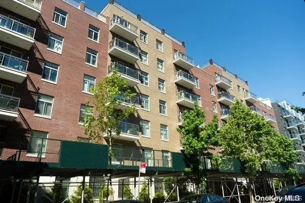 Rego Park, NY 11374,65-38 Austin ST #2H