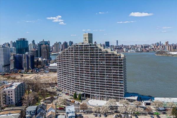 25-40 Shore BLVD #14R, Astoria, NY 11102