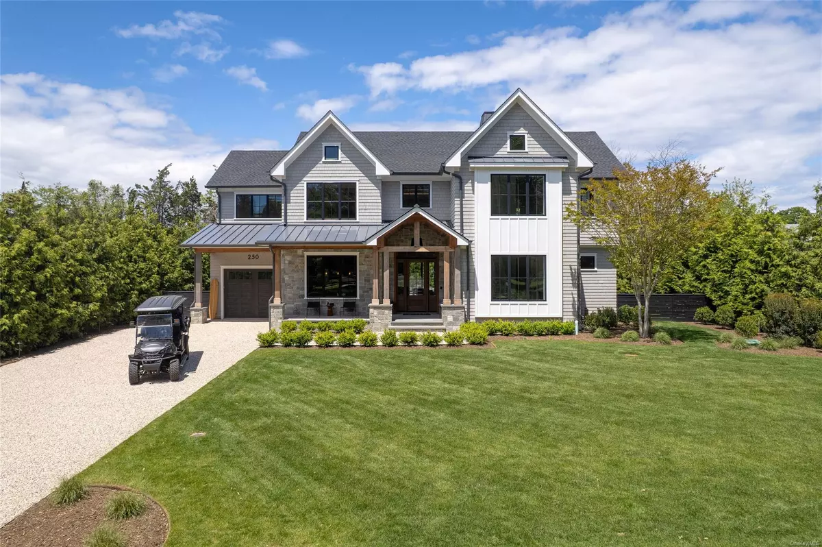 Greenport, NY 11944,250 Osprey Nest RD