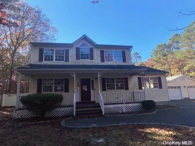 Manorville, NY 11949,8 Charter CT