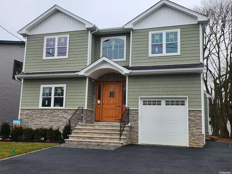 604 Meadowbrook RD, North Merrick, NY 11566