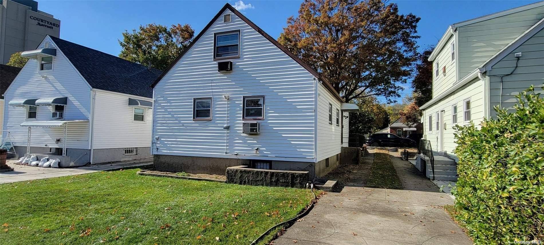Jamaica, NY 11436,133-19 Inwood ST