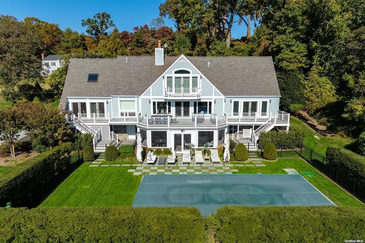 Lloyd Harbor, NY 11743,2 Forrest DR