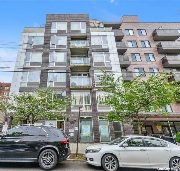 139-30 34 AVE #4C, Flushing, NY 11354