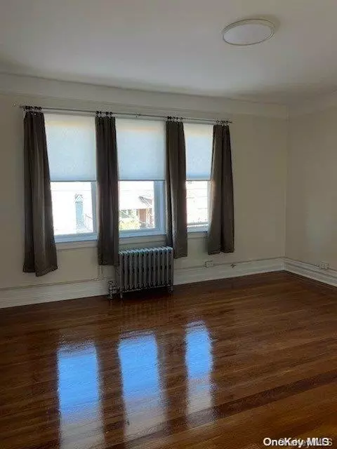 Oakland Gardens, NY 11364,Address not disclosed