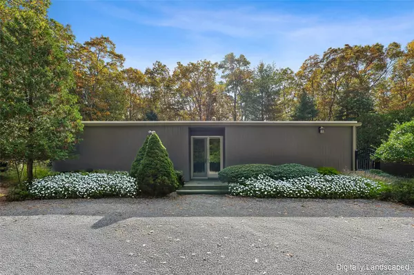 Quogue, NY 11959,14 Foster RD