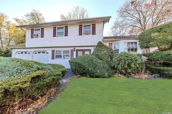 Wheatley Heights, NY 11798,65 Landscape DR