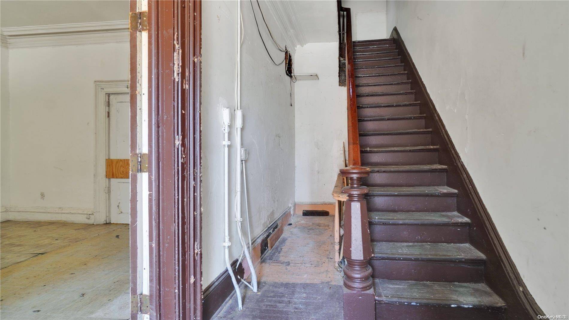 Newburgh, NY 12550,299 Liberty ST