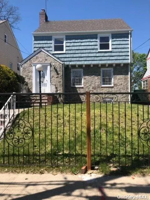 Laurelton, NY 11413,139-30 227th ST