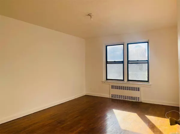 Jackson Heights, NY 11372,37-56 87th Street #1B