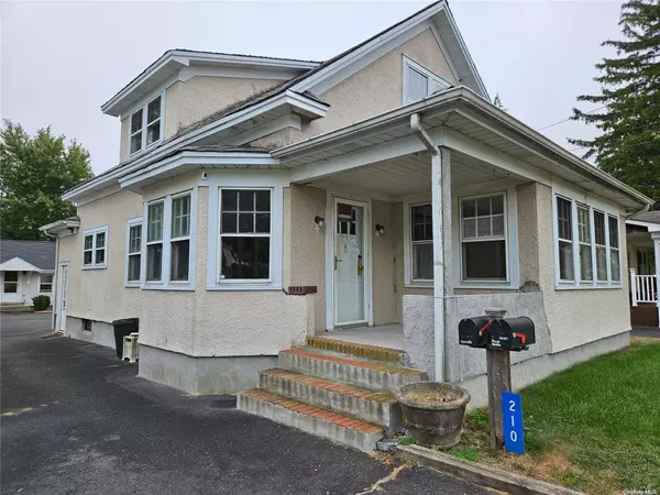 Patchogue, NY 11772,Address not disclosed