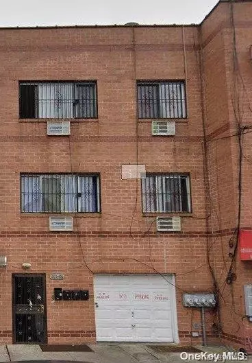 101-16 37th AVE, Corona, NY 11368