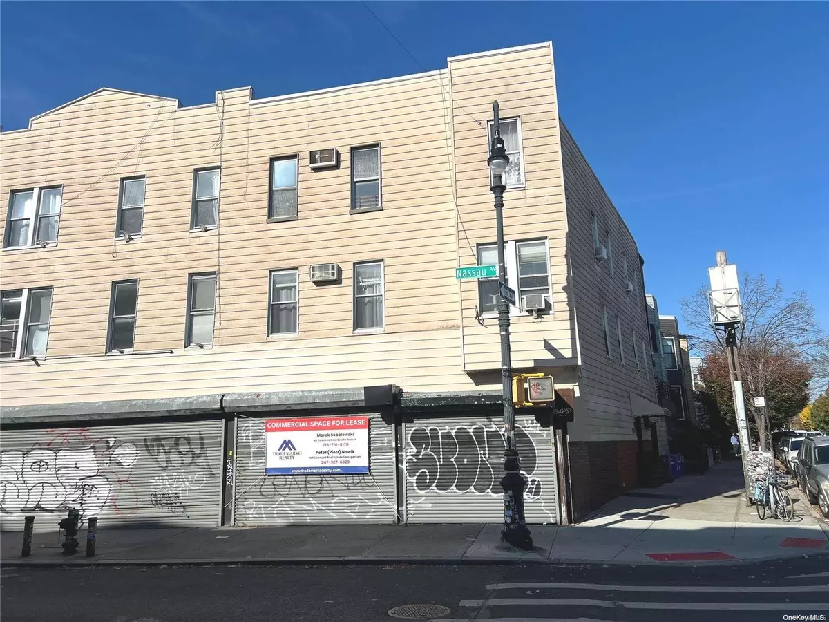 Greenpoint, NY 11222,685 Humboldt ST