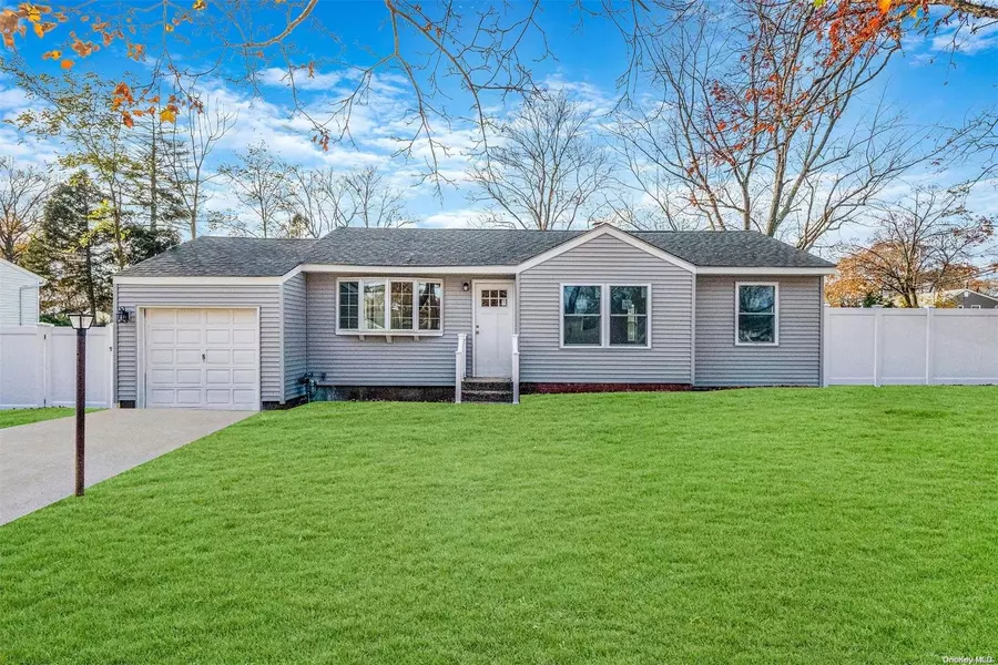 57 Superior ST, Port Jefferson Station, NY 11776