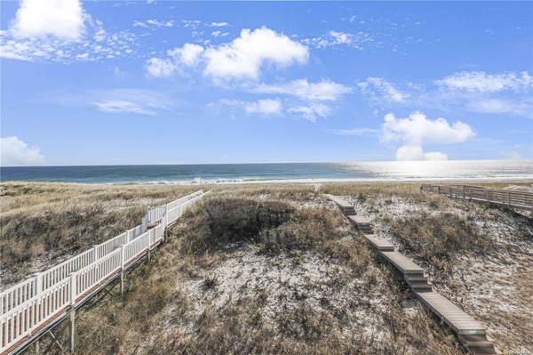 771 Dune RD, Westhampton Dunes, NY 11978