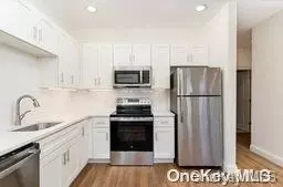 Port Jefferson, NY 11777,1 N Country RD #305