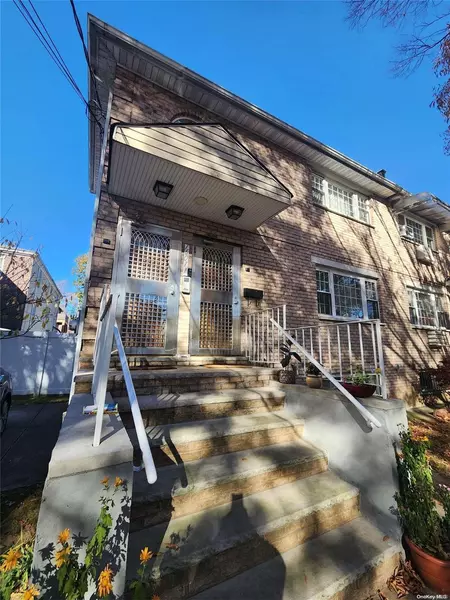 160-11 76th RD #2nd fl, Fresh Meadows, NY 11366