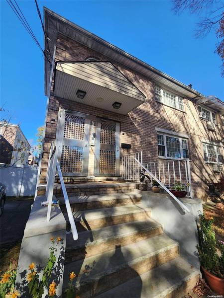 160-11 76th RD #2nd fl, Fresh Meadows, NY 11366