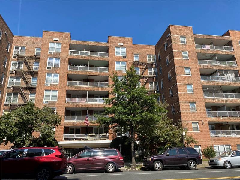 60-11 Broadway #L-2, Woodside, NY 11377