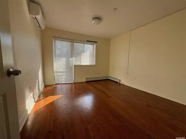 Flushing, NY 11355,149-17 Sanford AVE #2A