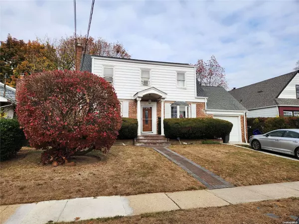 27 Allen ST, Hempstead, NY 11550