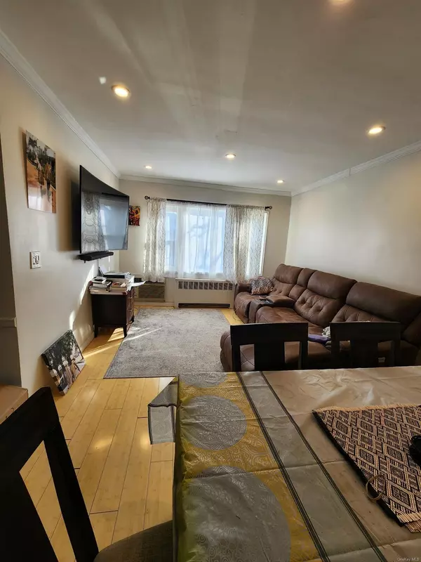 Flushing, NY 11367,138-43 68th DR #2nd fl