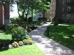 Hempstead, NY 11550,22 Mulford PL #4E