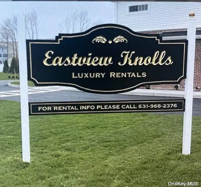 221 Eastview DR #1, Central Islip, NY 11722