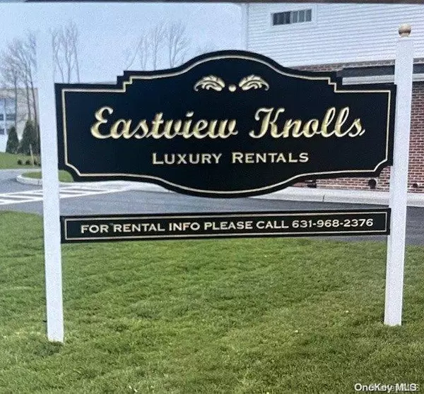 221 Eastview DR #1, Central Islip, NY 11722