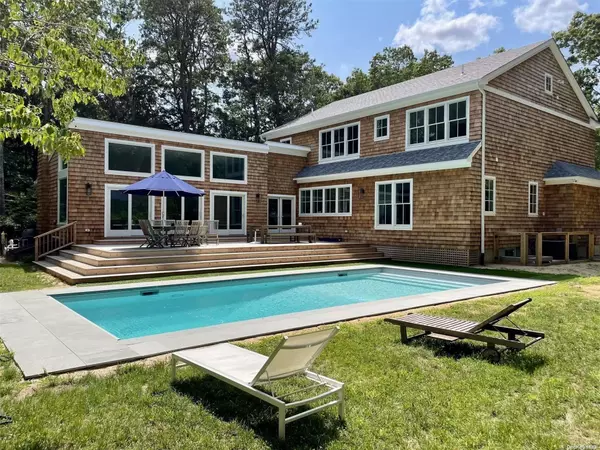 Quogue, NY 11959,12 Wintergreen WAY