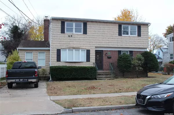 North Bellmore, NY 11710,2408 Bennett AVE