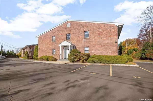 216 Fulton ST #1B,  Farmingdale,  NY 11735